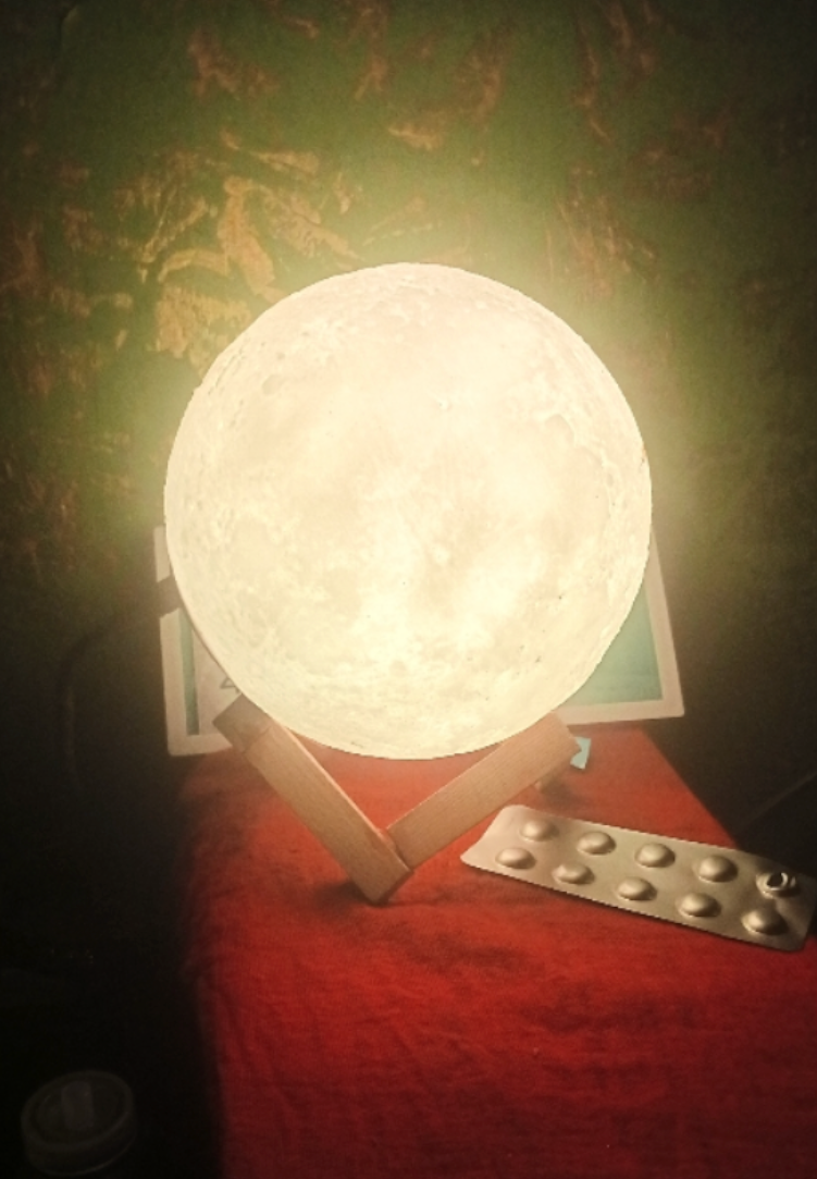 3D Crystal Moon Lamp - Romantic LED Night Light with Wooden Base